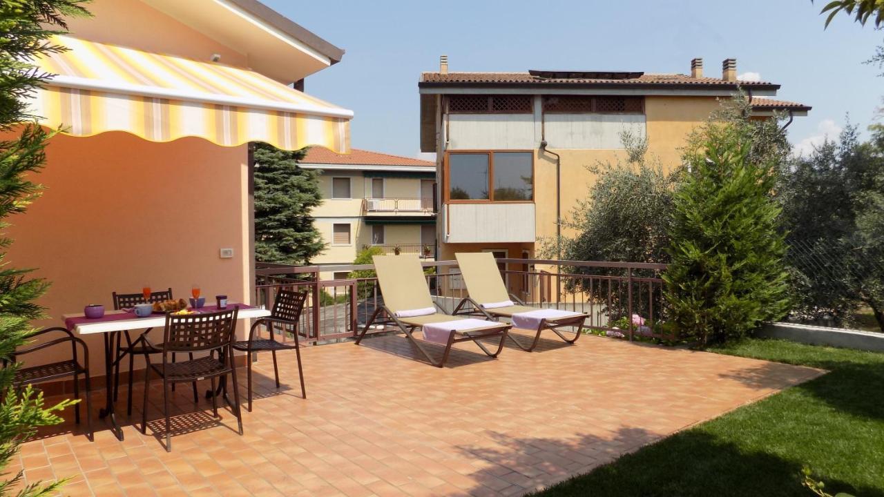 Millyholidays - Apartment Lilla - Center - Nearby Beach - Private Garden - Spa Pool Bardolino Buitenkant foto