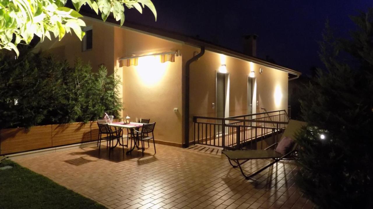 Millyholidays - Apartment Lilla - Center - Nearby Beach - Private Garden - Spa Pool Bardolino Buitenkant foto